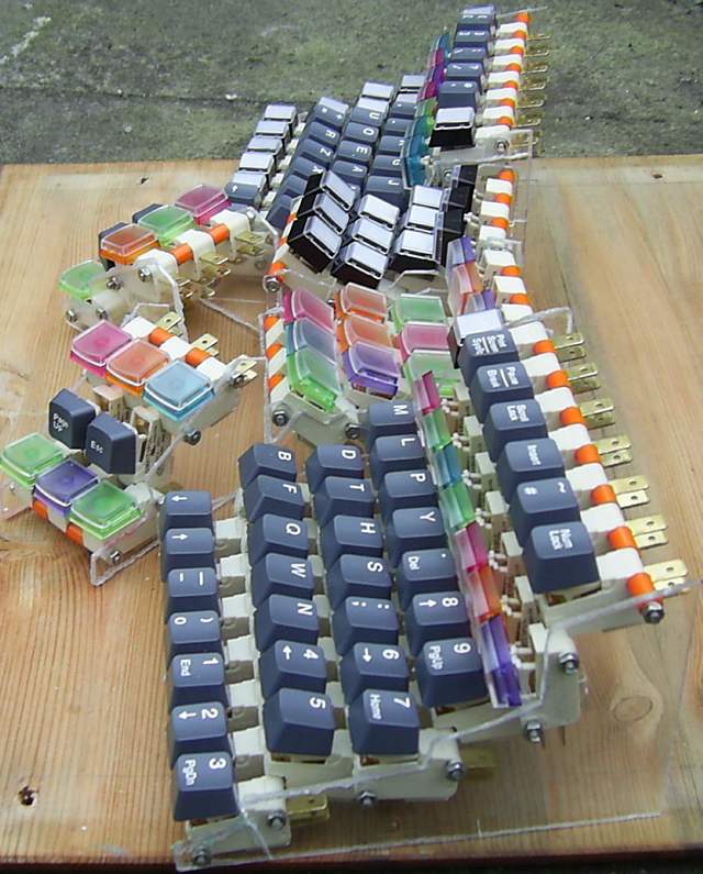 Microswitch keyboard construction